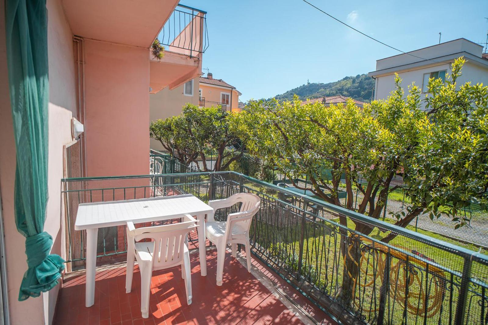 Casa Vacanze Ferrando Pietra Ligure Exterior foto