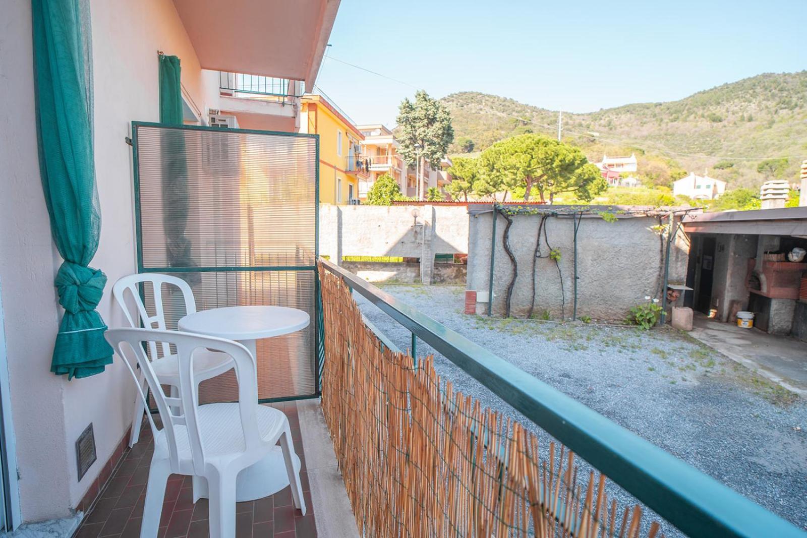 Casa Vacanze Ferrando Pietra Ligure Exterior foto